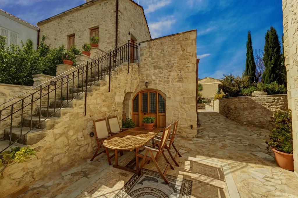 Arcus Suites Aryiroúpolis Exteriér fotografie