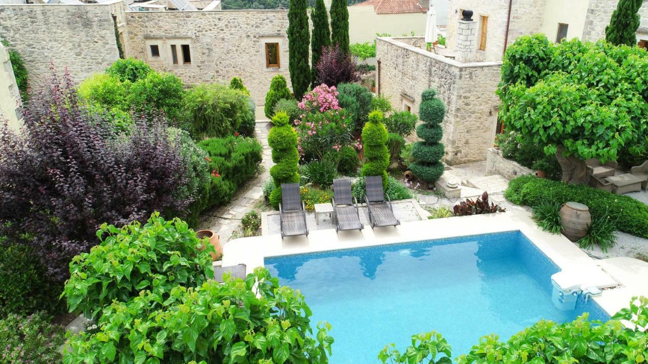 Arcus Suites Aryiroúpolis Exteriér fotografie